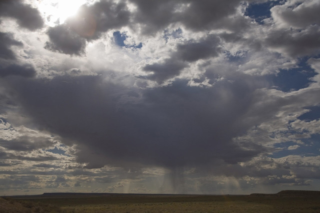 Do you think there's much water in that cloud?